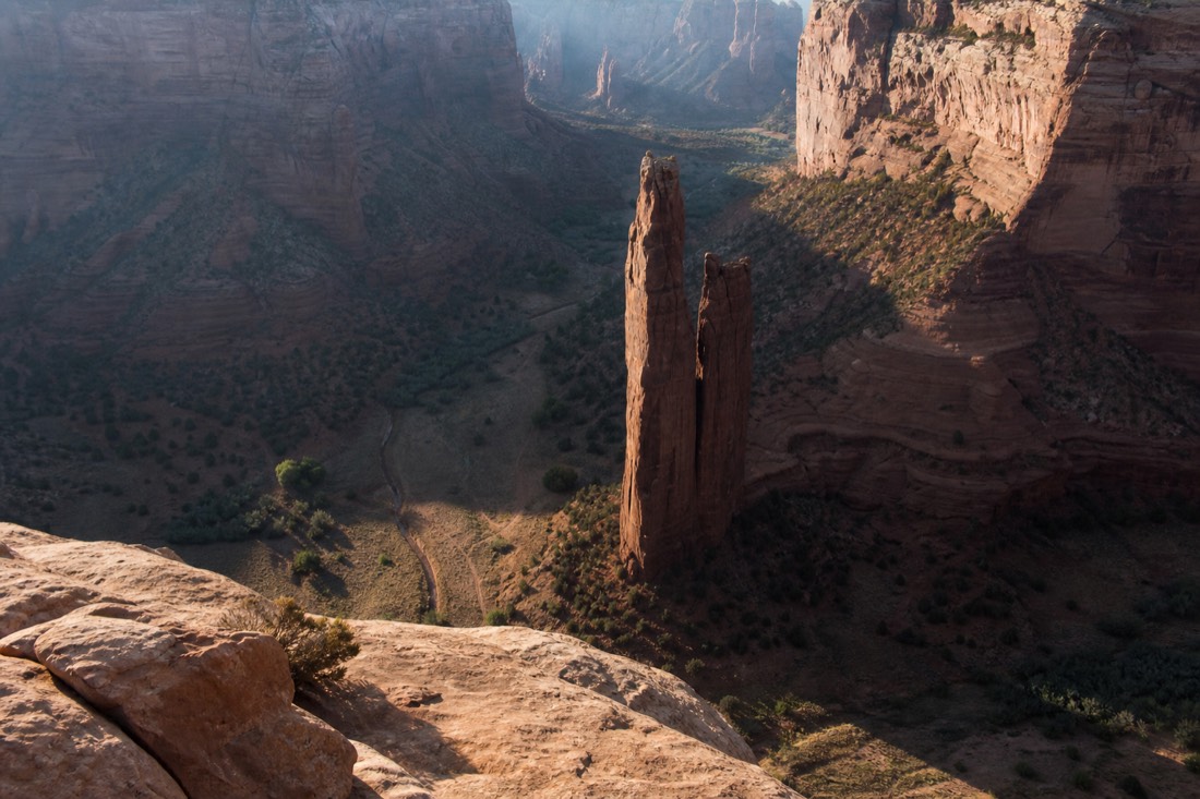John Ford Point overlook with a lone red sandstone spire above the valley floor